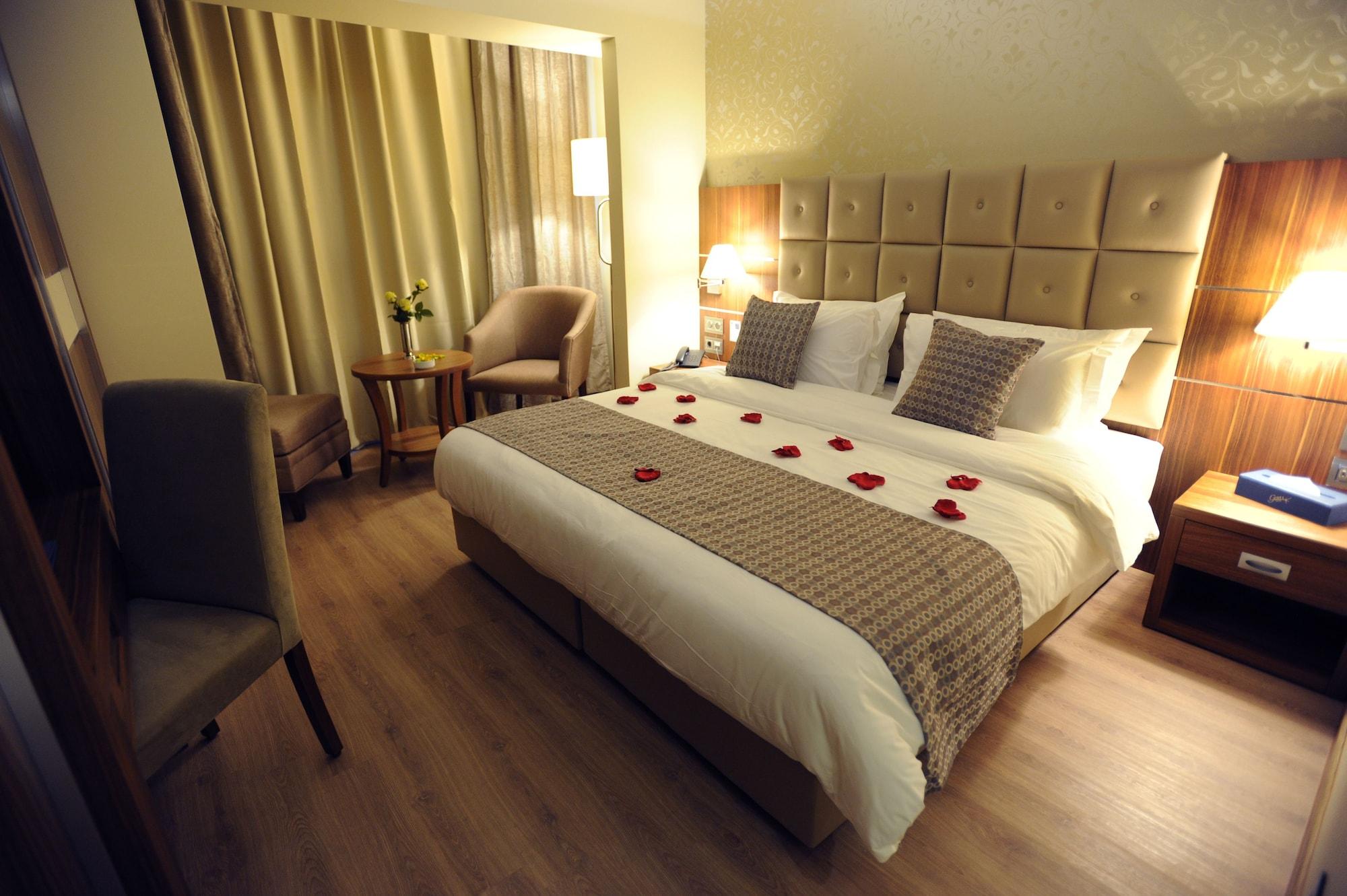 Gems Hotel Beirut Eksteriør bilde
